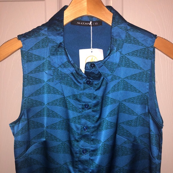 Manaola Tops - ✔️SOLD NWT Manaola Tribal Hi Low Silk Tank Top XS